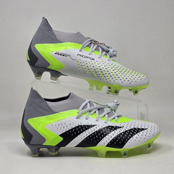 Adidas Predator Accuracy.1 FG Soccer Cleats GZ0035 Mens Size 6 White Black New - Picture 2 of 12